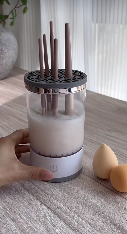 Maven Electric Makeup Brush Cleaner